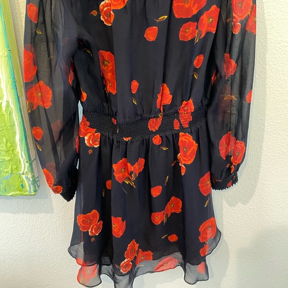 Intermix Kayla dress, size 6, super flirty short dress. - Picture 6 of 13